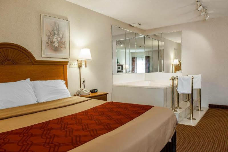 Econo Lodge Lebanon Esterno foto